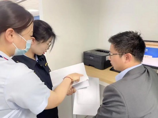 开云电竞审批更高效营商情况再晋级 上海这些区新办法(图7)
